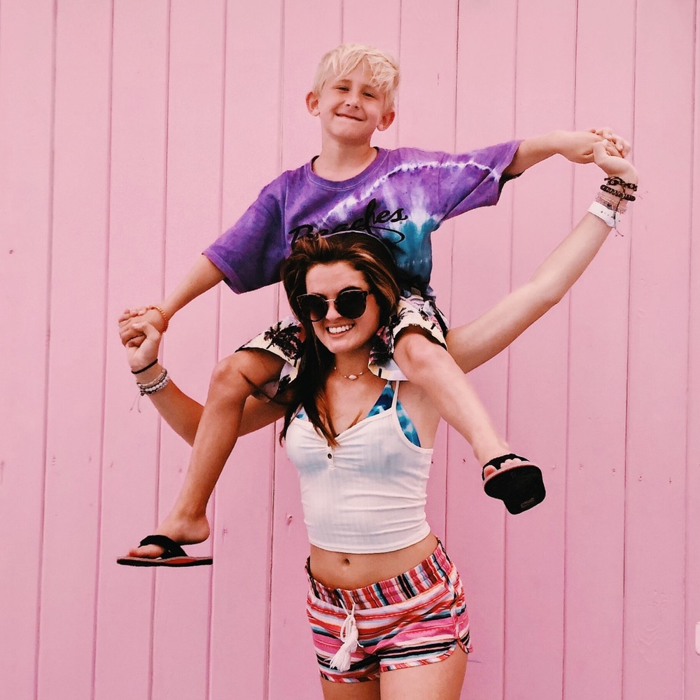 Meet your Posher, Candace